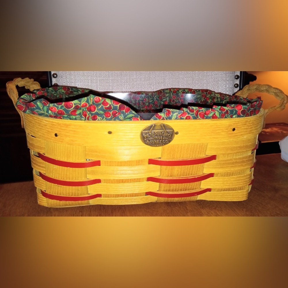 Peterboro Basket w. Leather Handles Apple Print Liner & Clear Protector 12”x8”
